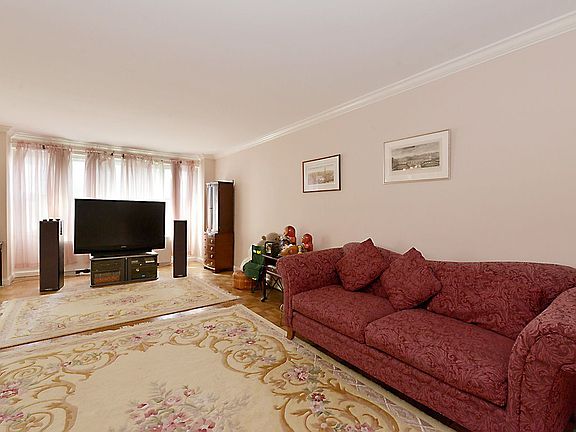 2nd image of 340 E 64th St APT 7N
