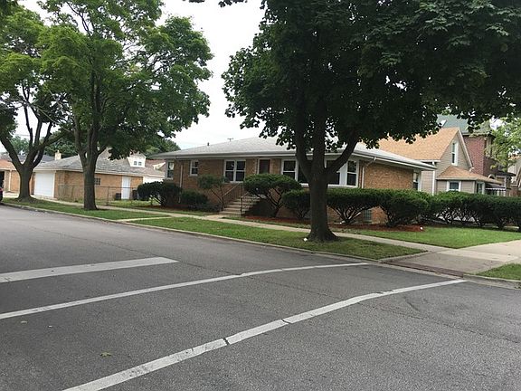 3rd image of 3859 N Nordica Ave