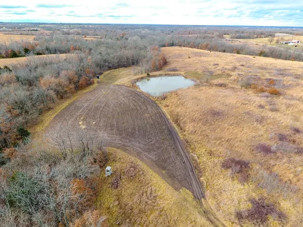 (undisclosed Address), Rothville, MO 64676