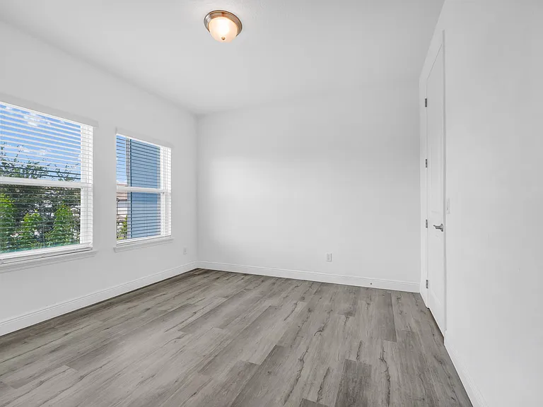 7381 Alpine Butterfly Ln — Photo 23