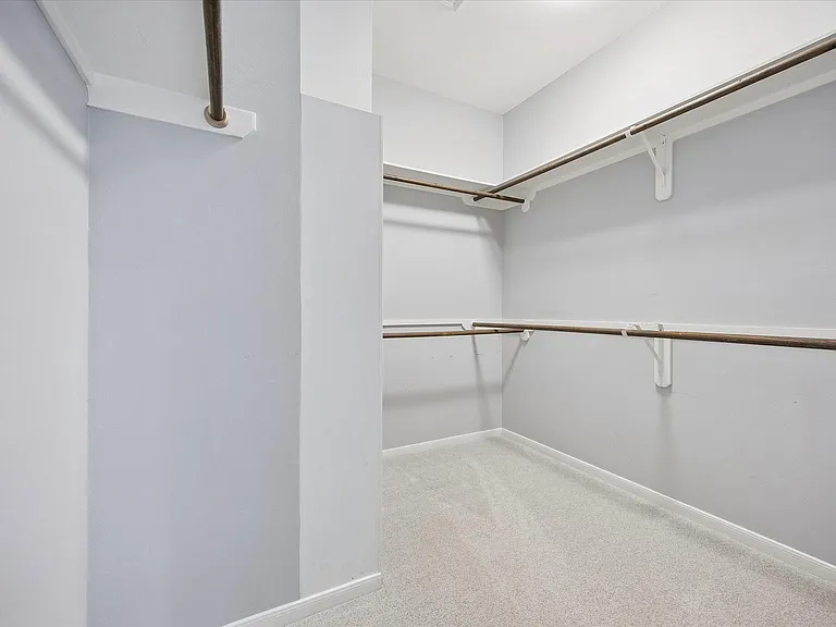 5104 Floyd St — Photo 10
