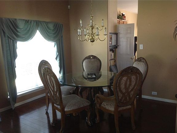 4th image of 608 Candle Meadow Blvd