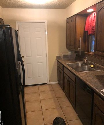 4th image of 3211 Diadem Ln