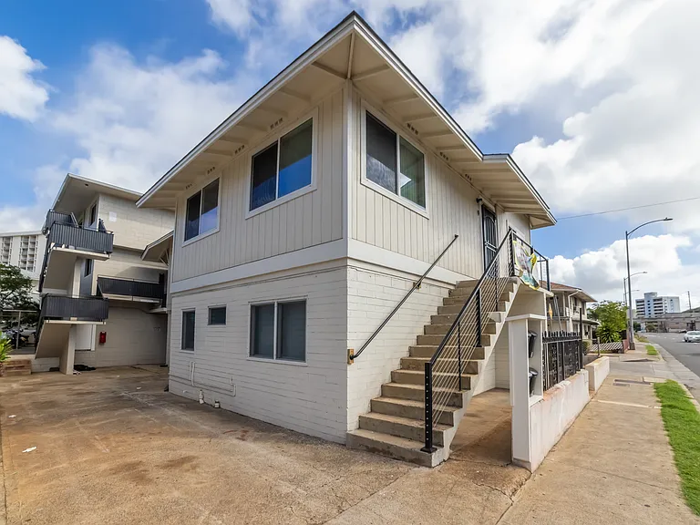 2612 Kapiolani Blvd #7 — Photo 5