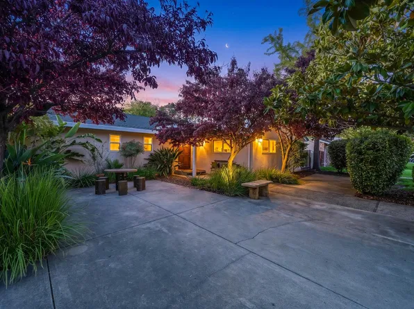 2821 Walton Way, Sacramento, CA 95821