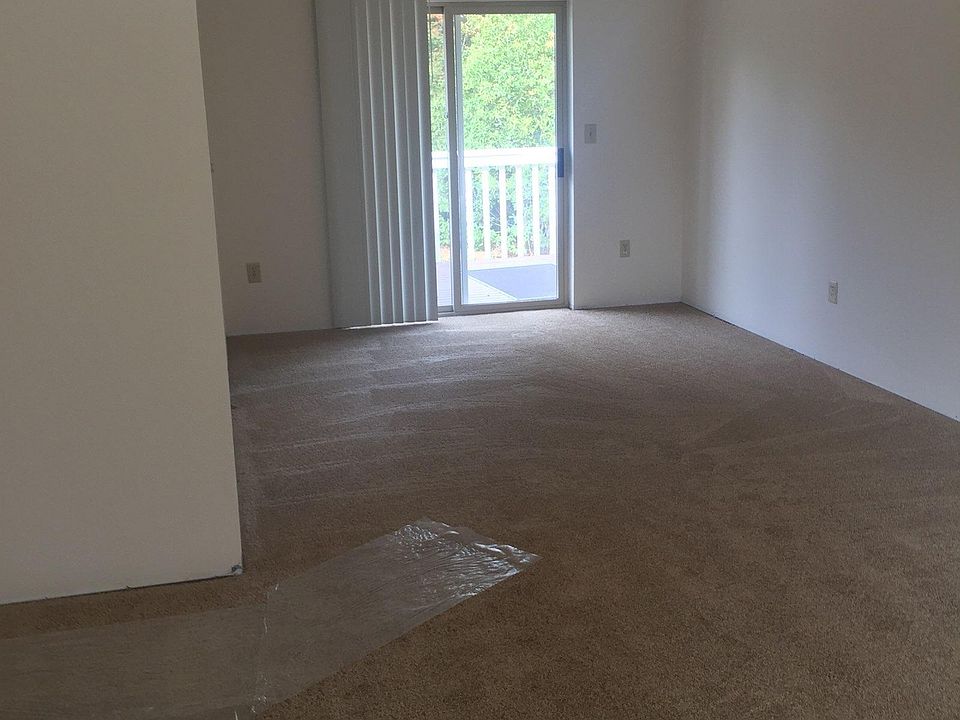 Dining room with deck