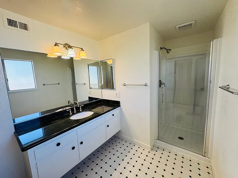 1023 N Agusta Ave — Photo 18