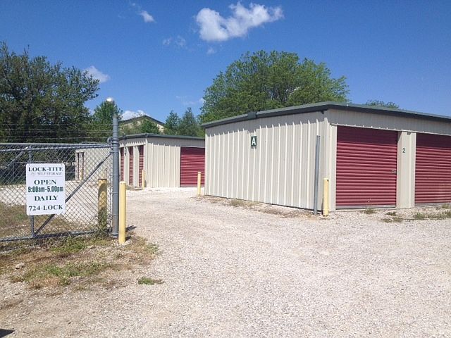 2nd image of 14428 Parallel Rd