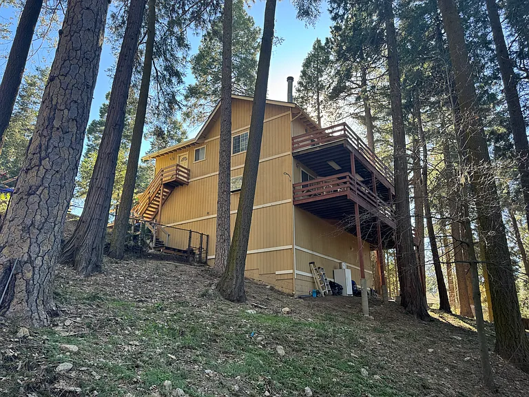21564 Jobs Peak Rd — Photo 3