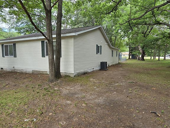 4th image of 217 Weaver Dr