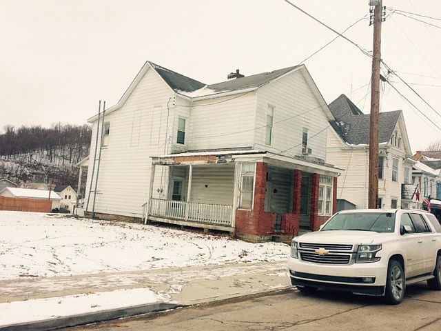 Exterior of 30 E. Lincoln Street