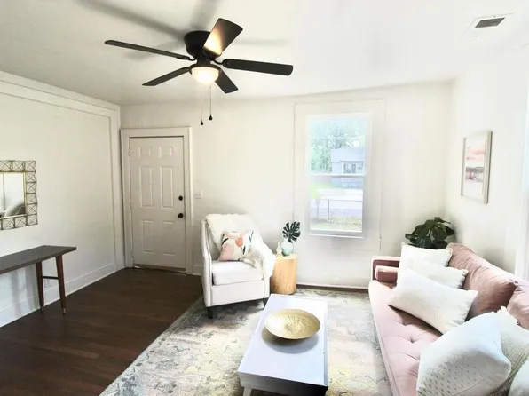 2755 W Surrey Dr, North Charleston, SC 29405