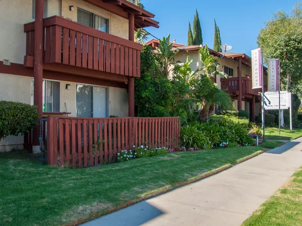 Tara Woods, 8521 International Ave #235, Canoga Park, CA 91304