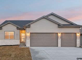 6317 S 208th Ave, Elkhorn, NE 68022