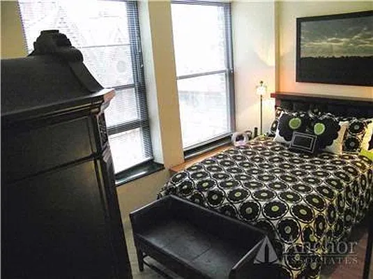 Rented by Anchor Associates | media 9