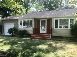 22 Germania Ct, Toms River, NJ 08755