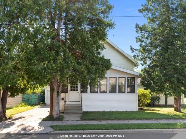 906 Grand St, Oshkosh, WI 54901
