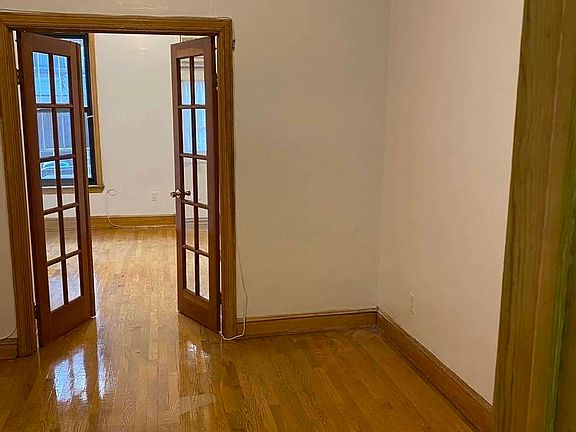 5th image of 213 E 88th St APT 1