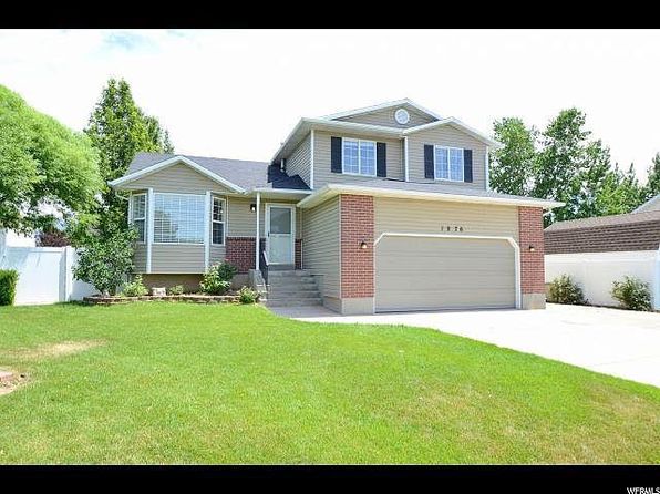 1076 N 2575 W
