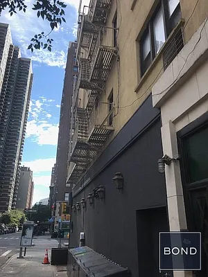 Rented by Bond New York | media 28