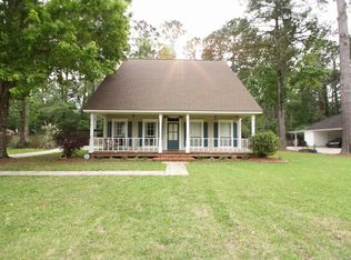10400 Lone Pine Rd, Denham Springs, LA 70726