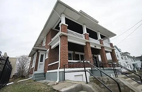 27 Margaret St #6 — Photo 10