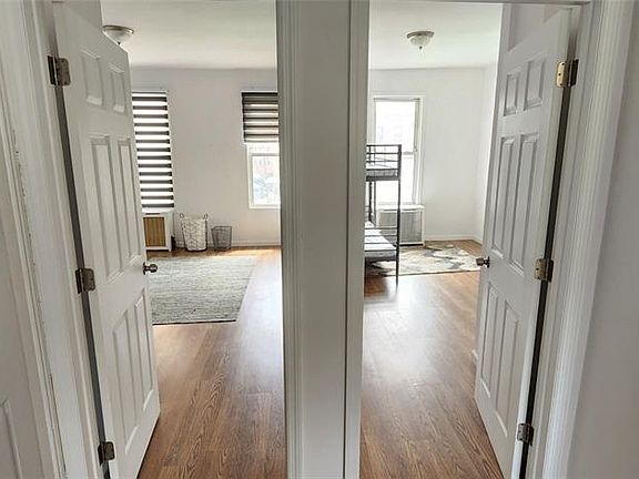 3rd image of 37-17 Greenpoint Ave #2