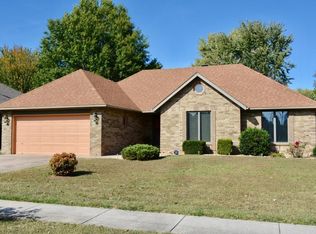 2119 E Cherryvale St, Springfield, MO 65804