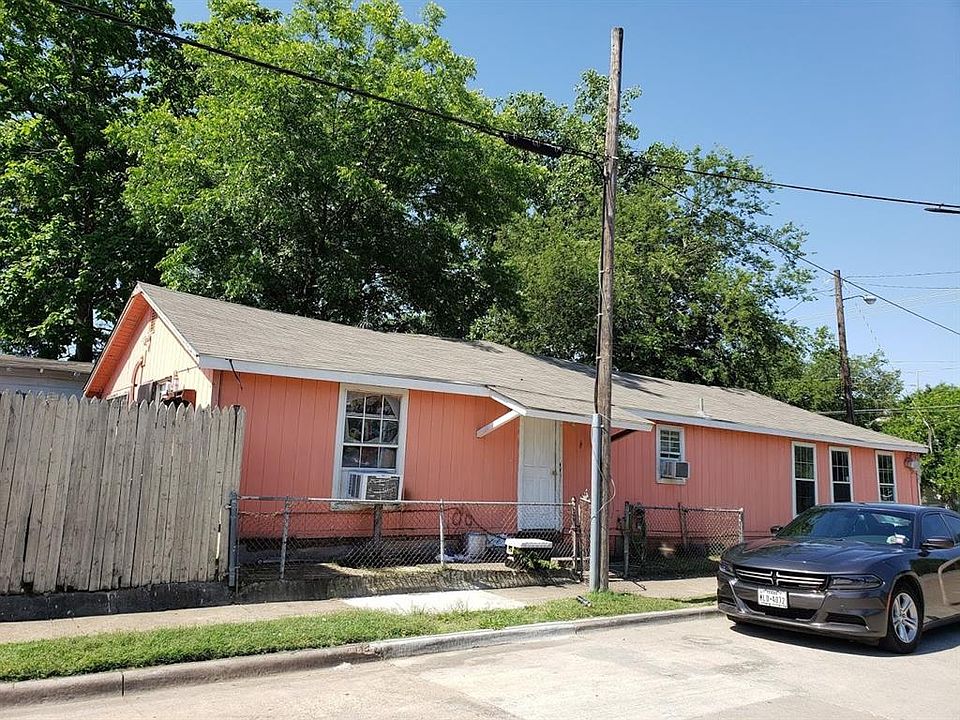 2nd image of 3018 Puget St