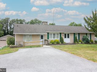 35 Sunset Dr, Hanover, PA 17331