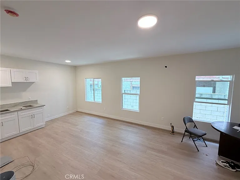 125 W Chestnut St #101 — Photo 8