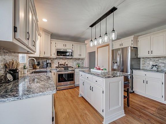 2nd image of 13217 S Blackstone Ln