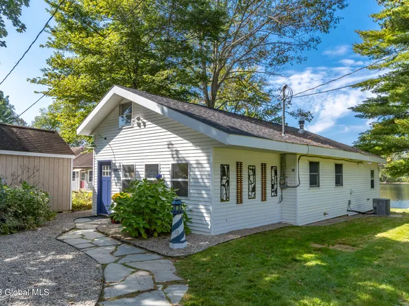 121 Deerfield Lane, Easton, NY 12154