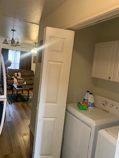 3 bed, 1.5 bath, 1300 sqft, $1,500 — Photo 4