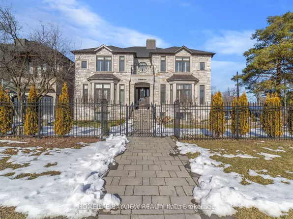 18 Parker Ave, Richmond Hill, ON L4E 2W4