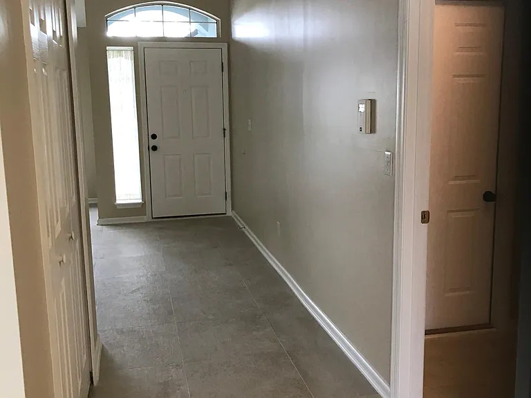 617 Southern Lily Dr — Photo 3