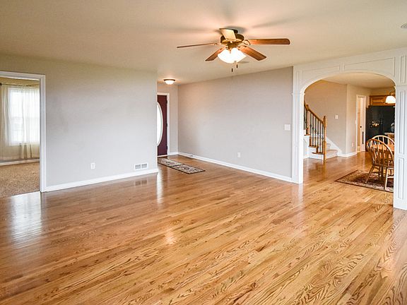 4th image of 993 Wintercress Ln