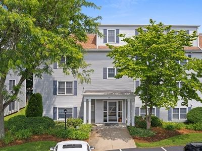 26 Webb Pl APT 1D, Mansfield, MA, 02048