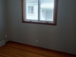 24530 Lexington Ave, Eastpointe, MI 48021