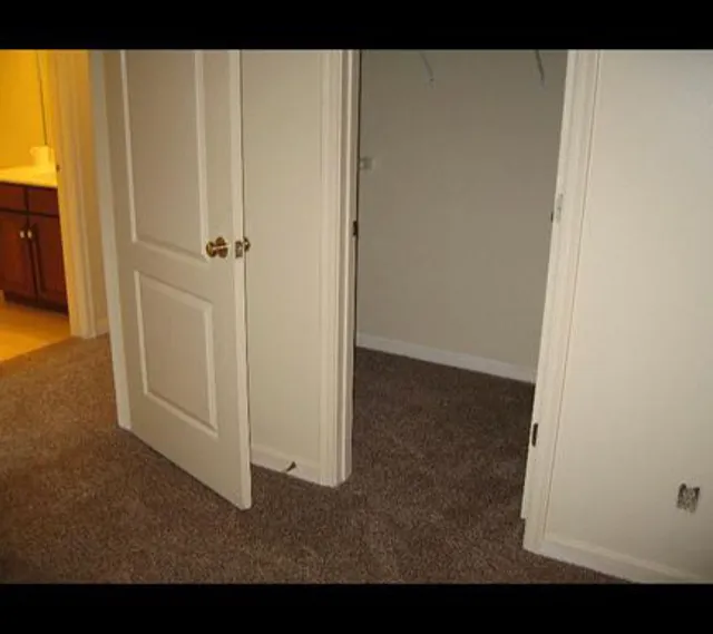 961 Golfview Dr #202 — Photo 6