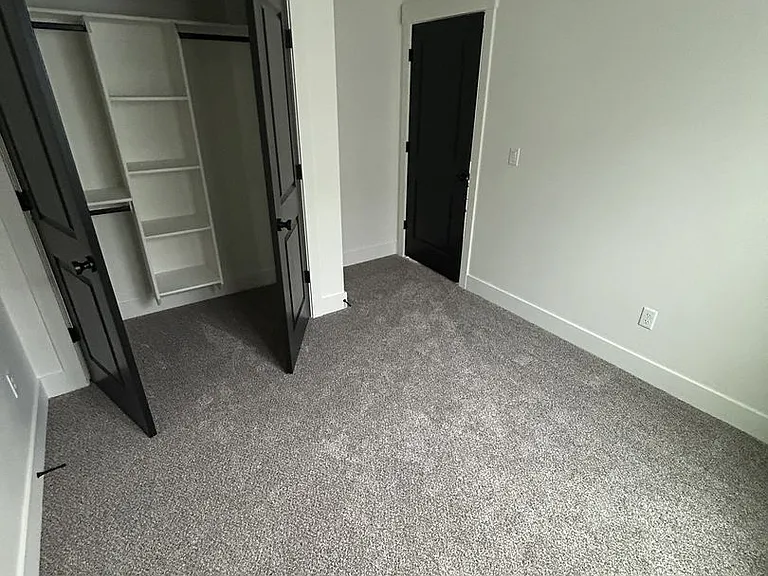 686 S Cutler Ave — Photo 10