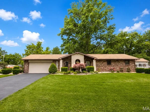 11 Lakeview Dr, Freeburg, IL 62243