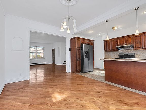 3rd image of 3356 76th St