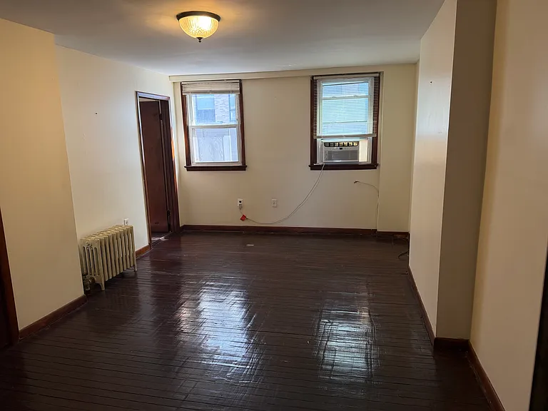 55 Halsey St #2 — Photo 2
