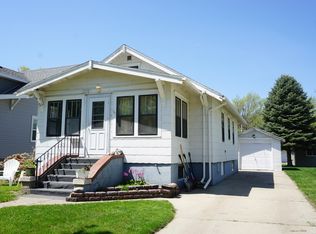 1229 Iowa Ave SE, Huron, SD 57350