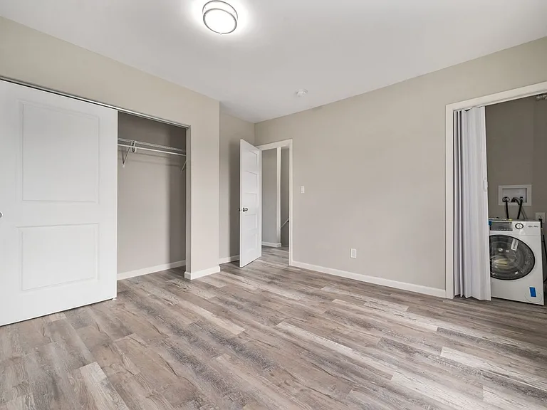 741 Sullivant Ave #C — Photo 9