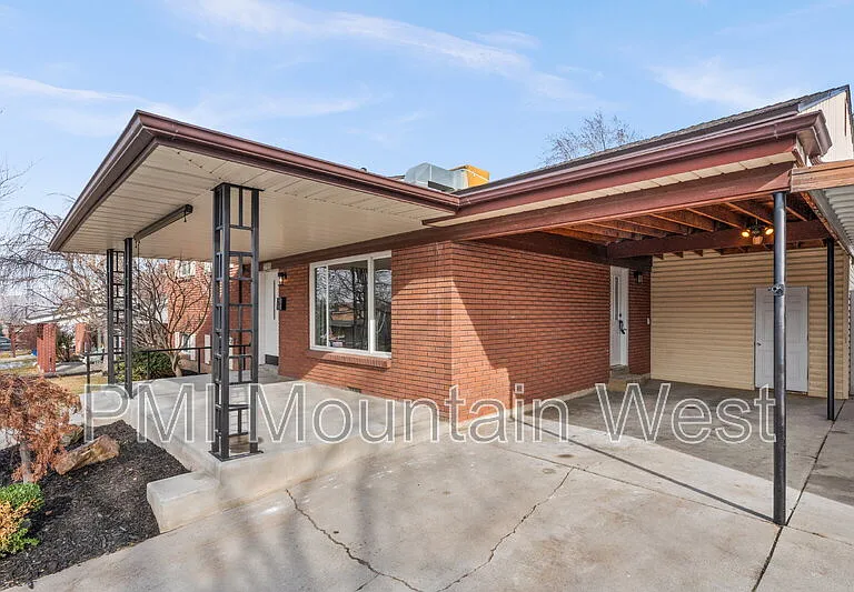 7115 S 2155 E — Photo 4
