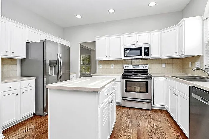9101 Dartington Ln — Photo 7