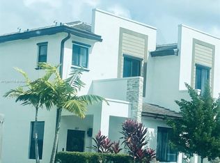 301 NE 208th Ter, Miami, FL 33179
