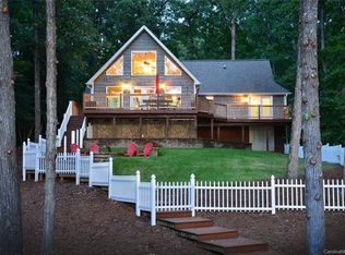 1059 Emerald Shores Rd, Mount Gilead, NC 27306